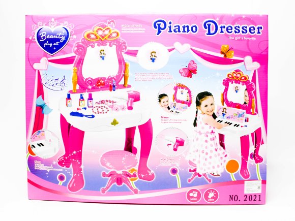 туалетный стол и пианино (6)