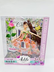 Кукла в наборе с аксессуарами, ручки и ножки шарнирные, в/к 28*6*32,5 см