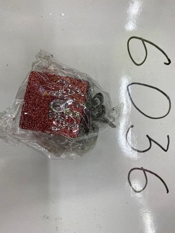 игрушка елочн подарокрозов